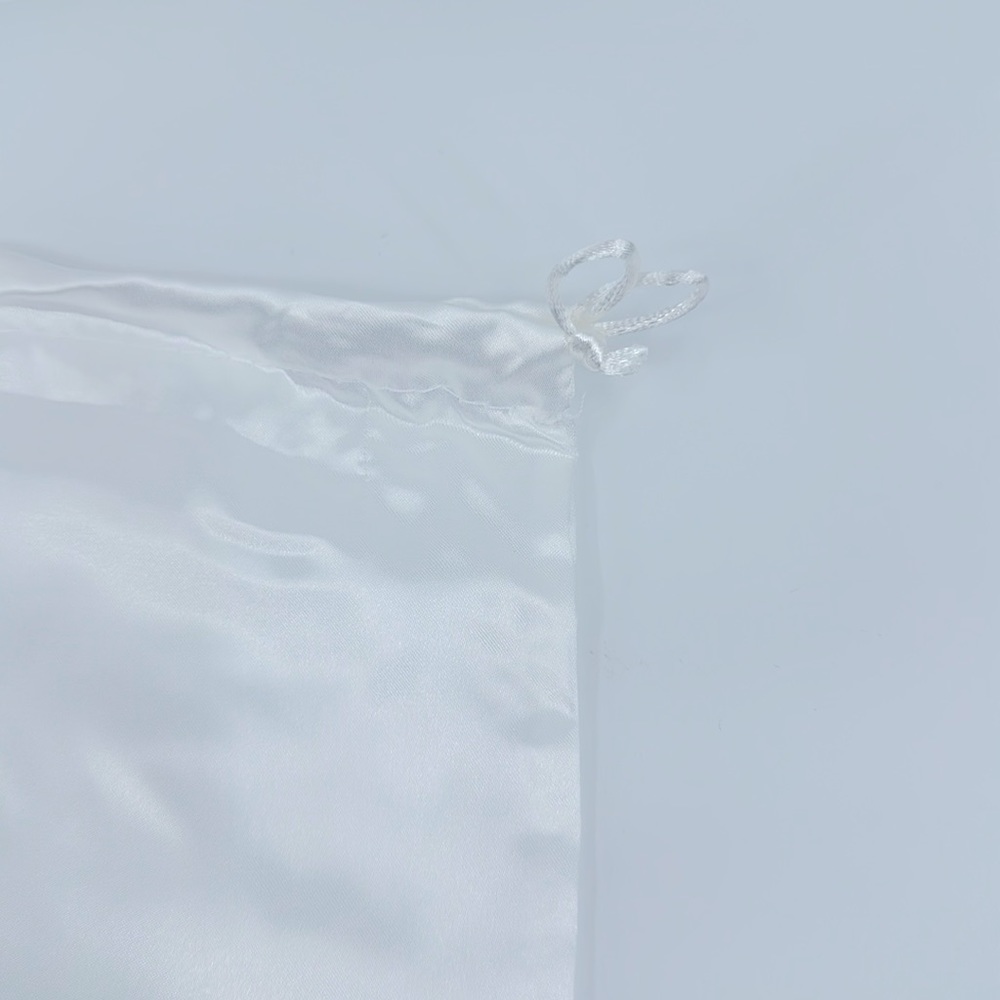 NWOT Large Unbranded Silk Dust Bag, White - Picture 3 of 4